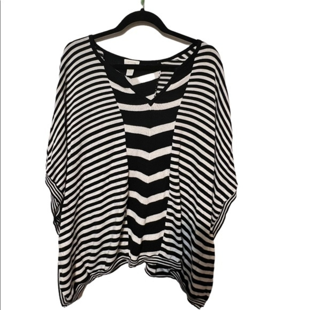 Chico’s Black and white Knit V neck 100% Cotton Sweater Size Small. oversized